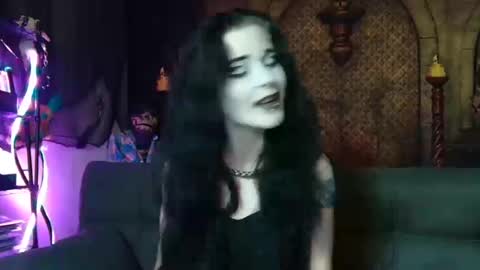 Seraphin Munster online show from October 14, 2025, 5:47 pm