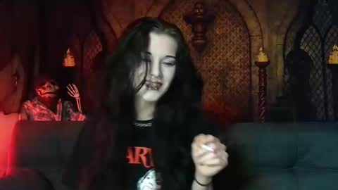 Seraphin Munster online show from November 1, 2025, 10:56 pm