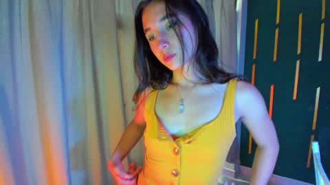 sereia_7777 online show from December 4, 2024, 9:35 pm