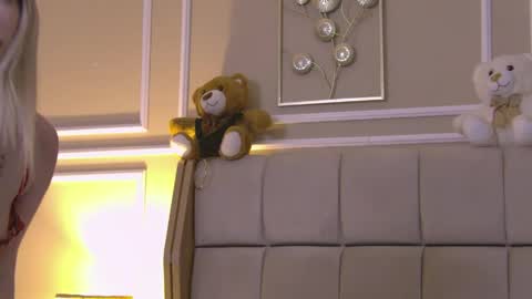 Snapshot of serena_bennet chatting on April 28, 2026, 9:14 am Serena online show from April 28, 2026, 9:14 am