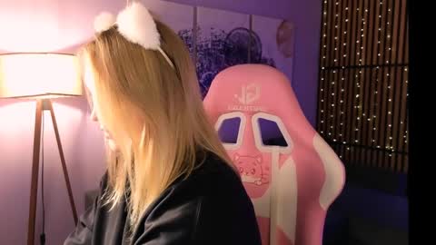 Serena online show from April 3, 2026, 11:41 am