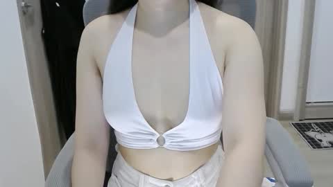 Snapshot of serena_white2k1 chatting on April 11, 2026, 6:40 am Lina online show from April 11, 2026, 6:40 am