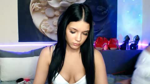 serenaandryan online show from April 10, 2026, 7:29 pm