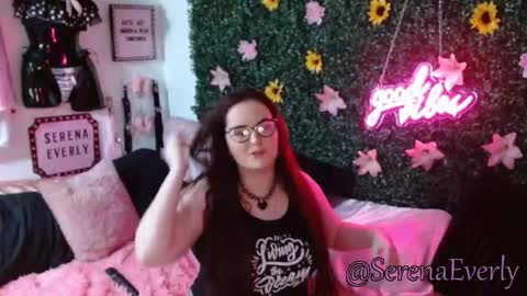 Snapshot of serenaeverly chatting on September 28, 2025, 8:14 pm Serena Everly online show from September 28, 2025, 8:14 pm