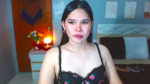 Snapshot of serenastra chatting on March 3, 2026, 1:01 am serenastra online show from March 3, 2026, 1:01 am