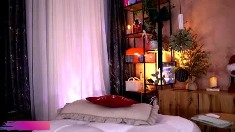 Serene Sophiex online show from December 21, 2025, 9:55 pm