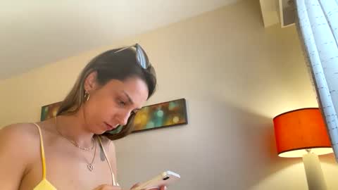 Snapshot of serenityroseee chatting on May 25, 2026, 6:47 pm serenityroseee online show from May 25, 2026, 6:47 pm