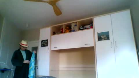 Snapshot of serrano49 chatting on December 13, 2024, 12:28 pm serrano49 online show from December 13, 2024, 12:28 pm