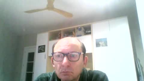 Snapshot of serrano49 chatting on December 19, 2025, 2:29 am serrano49 online show from December 19, 2025, 2:29 am