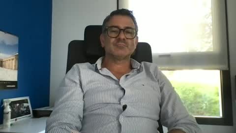 sesamechris92 online show from July 1, 2026, 4:07 pm