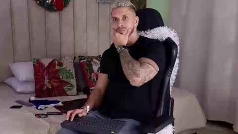 Snapshot of seth_vega_ chatting on December 30, 2024, 9:50 pm HEY IM SETH online show from December 30, 2024, 9:50 pm