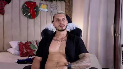 Snapshot of seth_vega_ chatting on January 1, 2025, 4:18 am HEY IM SETH online show from January 1, 2025, 4:18 am