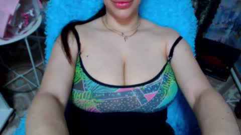 Snapshot of seu_cute chatting on December 19, 2025, 7:59 am seu_cute online show from December 19, 2025, 7:59 am