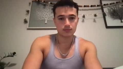 seveninchsteve_ online show from December 3, 2024, 6:06 pm