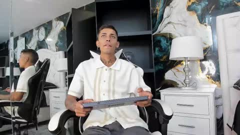 Snapshot of sex_drop chatting on October 27, 2025, 2:10 pm sex_drop online show from October 27, 2025, 2:10 pm