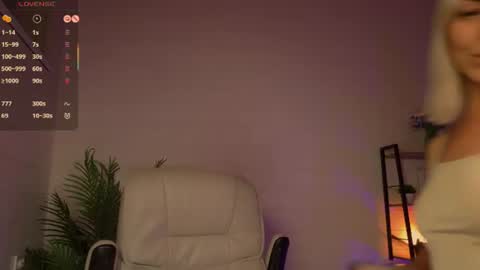 Snapshot of sexberry_ chatting on July 20, 2026, 8:55 pm Melissa online show from July 20, 2026, 8:55 pm
