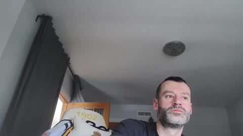 Snapshot of sexbrute chatting on April 12, 2026, 12:10 pm sexbrute online show from April 12, 2026, 12:10 pm