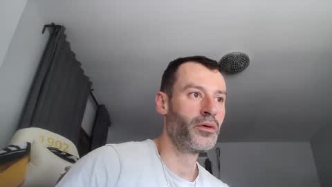 sexbrute online show from July 25, 2026, 7:44 pm