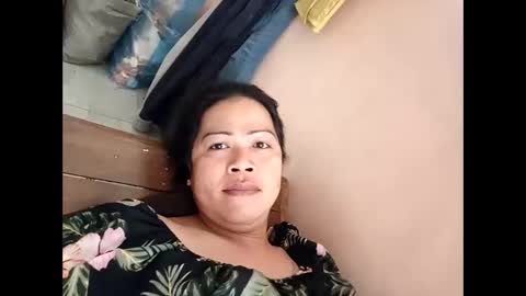 Snapshot of sexgoddesses4u chatting on November 18, 2025, 2:39 am Ems online show from November 18, 2025, 2:39 am