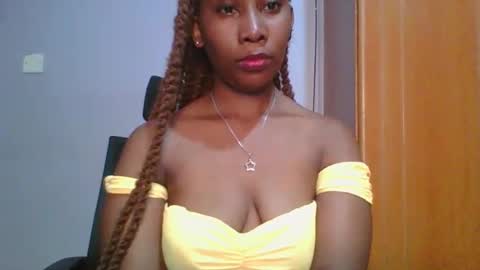Snapshot of sexie_curvie chatting on February 1, 2025, 7:13 pm Maggie online show from February 1, 2025, 7:13 pm