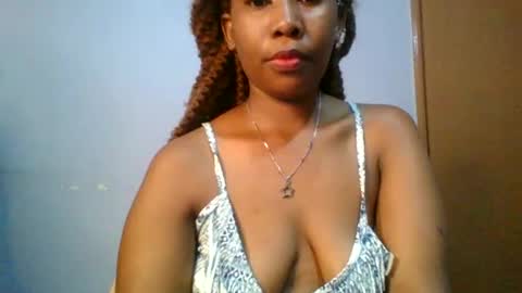 Snapshot of sexie_curvie chatting on February 7, 2025, 11:45 pm Maggie online show from February 7, 2025, 11:45 pm