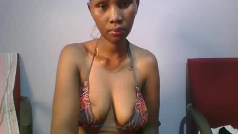 Snapshot of sexie_love chatting on March 1, 2025, 12:50 am Nancy online show from March 1, 2025, 12:50 am