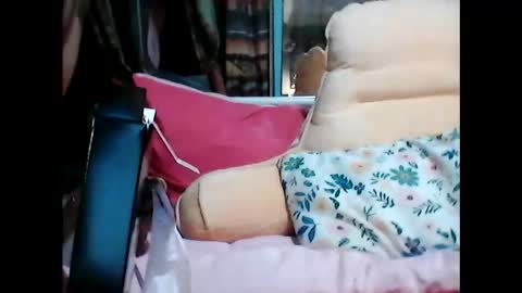 sexkitten982 online show from December 1, 2025, 9:42 pm