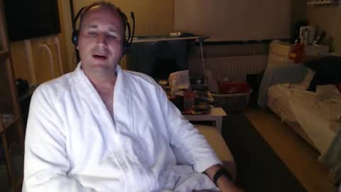 Snapshot of sexlobo1 chatting on April 11, 2026, 12:04 am Sexlobo online show from April 11, 2026, 12:04 am
