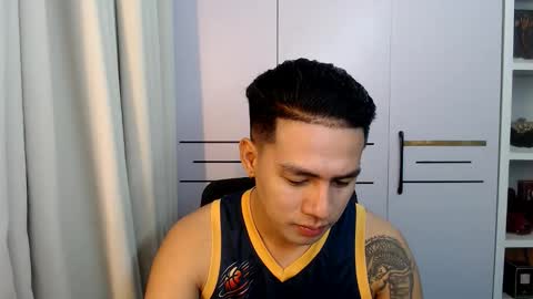 HI I AM JAMESPLEASE LET ME DO SOME HOT SHOWS FOR YOU HERE FOR MY  SCHOOL AND FOR MY FAMILY online show from May 10, 2026, 1:16 pm