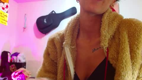 Snapshot of sexmilkdirty chatting on January 4, 2025, 3:29 am sexmilkdirty online show from January 4, 2025, 3:29 am