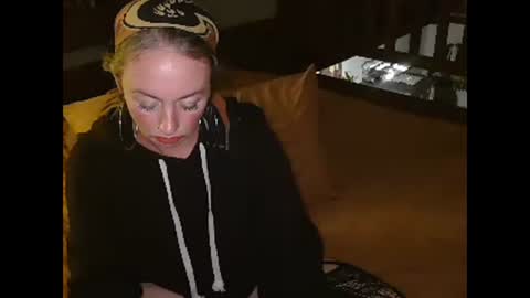 Trixy Rose online show from February 11, 2026, 2:49 am