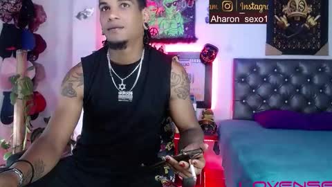 Aharon  ravelo online show from February 2, 2026, 6:39 pm