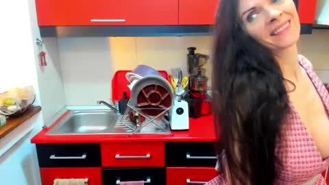 Snapshot of sexqueen1111 chatting on February 8, 2025, 4:36 am sexqueen1111 online show from February 8, 2025, 4:36 am