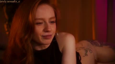 Snapshot of sexualiz_e chatting on September 23, 2025, 10:57 pm Liz online show from September 23, 2025, 10:57 pm