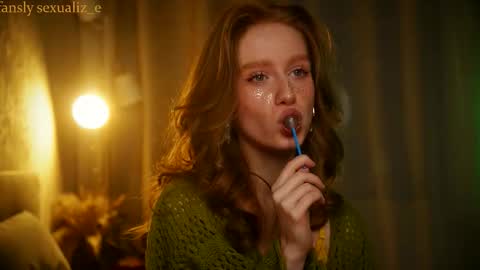 Snapshot of sexualiz_e chatting on October 25, 2025, 8:47 pm Liz online show from October 25, 2025, 8:47 pm