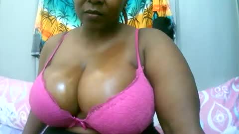sexxi_ebony online show from February 1, 2026, 8:46 am
