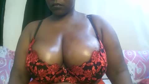 sexxi_ebony online show from April 1, 2026, 9:43 am