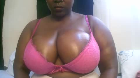 sexxi_ebony online show from April 21, 2026, 8:09 am