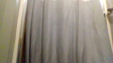 Snapshot of sexxileeah42o chatting on March 10, 2026, 10:20 am Leeah CloudZzz online show from March 10, 2026, 10:20 am