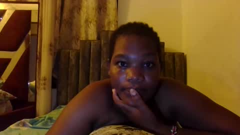 Snapshot of sexxy_beiby chatting on February 27, 2026, 2:33 am sexxy_beiby online show from February 27, 2026, 2:33 am