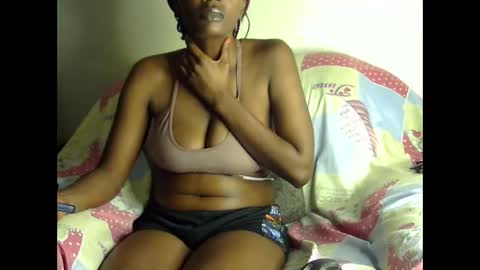 Snapshot of sexxy_boobiess chatting on February 11, 2026, 8:52 am Natural boobs online show from February 11, 2026, 8:52 am