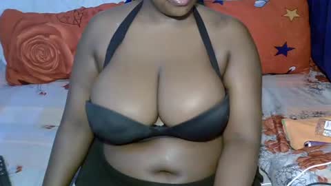 Snapshot of sexxy_brii chatting on October 29, 2025, 7:43 am sexxy_brii online show from October 29, 2025, 7:43 am