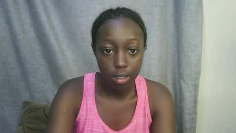 sexxy_kyla online show from October 16, 2025, 4:35 am