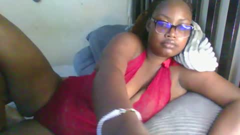 Snapshot of sexxy_mish chatting on April 30, 2026, 4:52 am sexxy_mish online show from April 30, 2026, 4:52 am