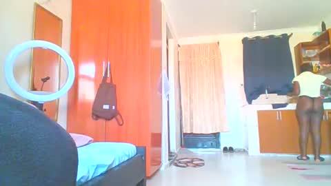 Sweet doll  online show from October 1, 2025, 7:14 am