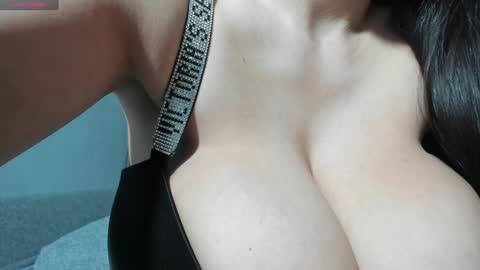 Snapshot of sexxymeriemm chatting on January 13, 2025, 1:06 pm sexxymeriemm online show from January 13, 2025, 1:06 pm