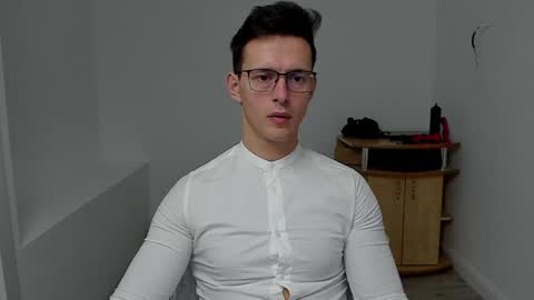 Sexxymuscles4U online show from December 12, 2024, 6:57 am