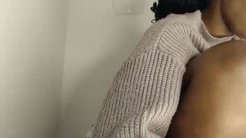 sexxywide ebony online show from April 23, 2026, 8:57 am
