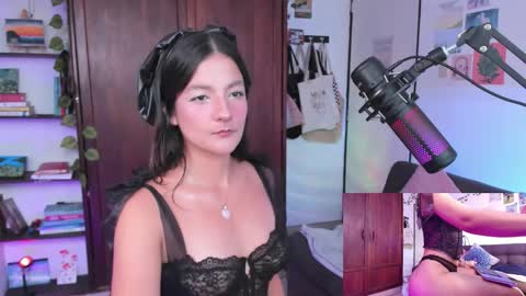 Snapshot of sexy__emma chatting on October 1, 2025, 7:53 pm sexy__emma online show from October 1, 2025, 7:53 pm