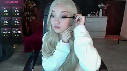 Alexia online show from October 19, 2025, 6:14 am